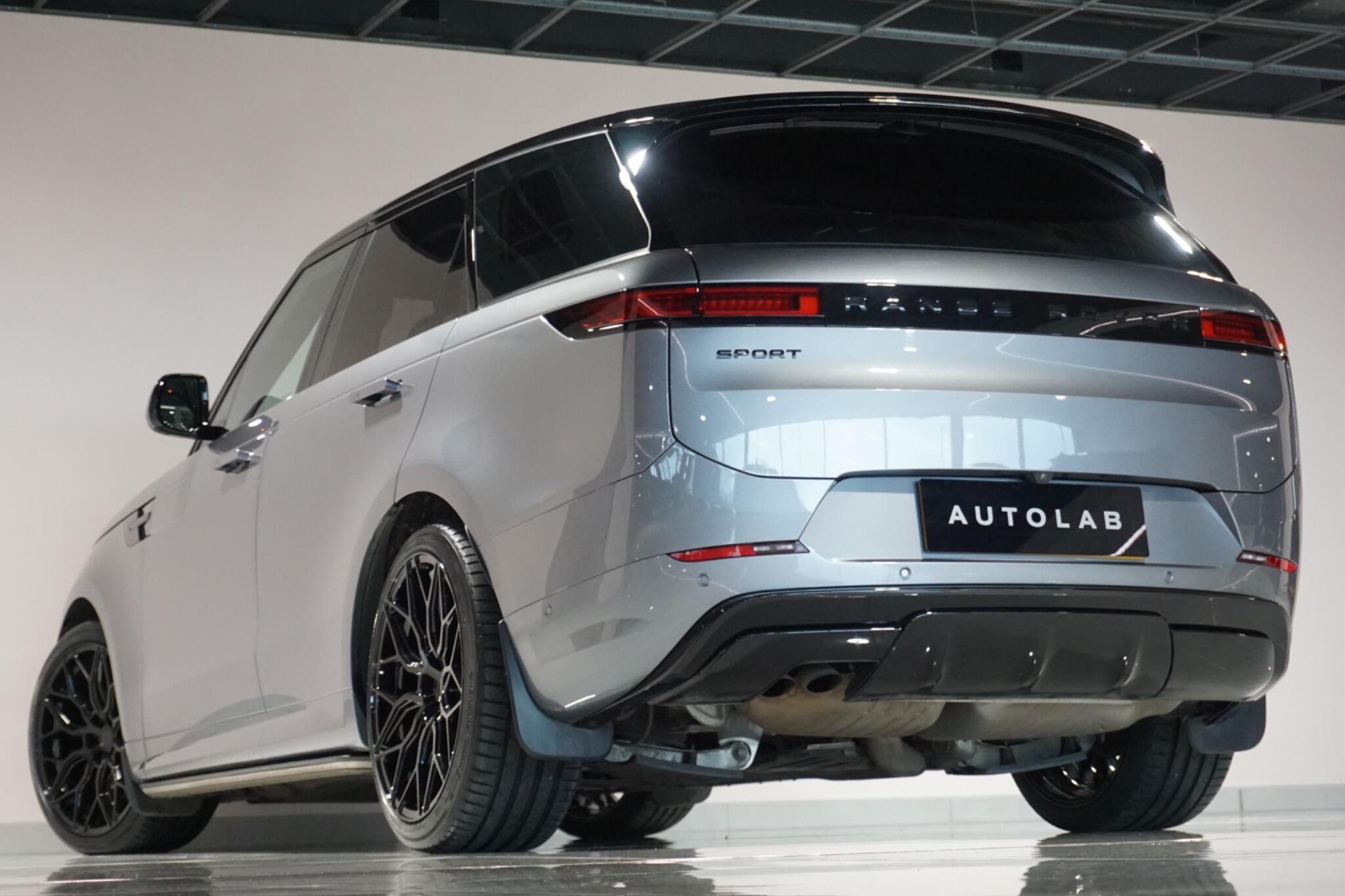 Land Rover Range Rover Sport 3.0 D300 MHEV Stealth Edition SUV 5dr Diesel Auto 4WD Euro 6 (s/s) (300 ps)